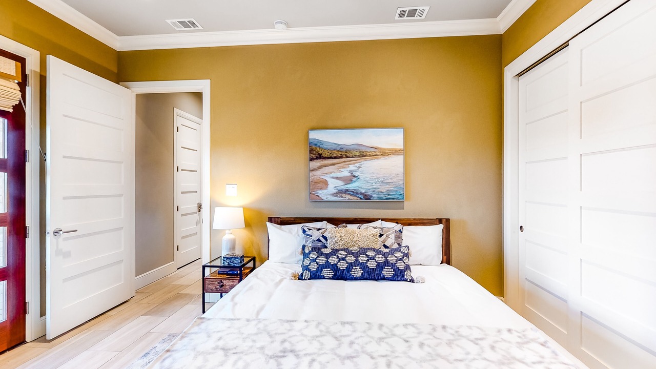 Photo of Bedroom in Point Venture