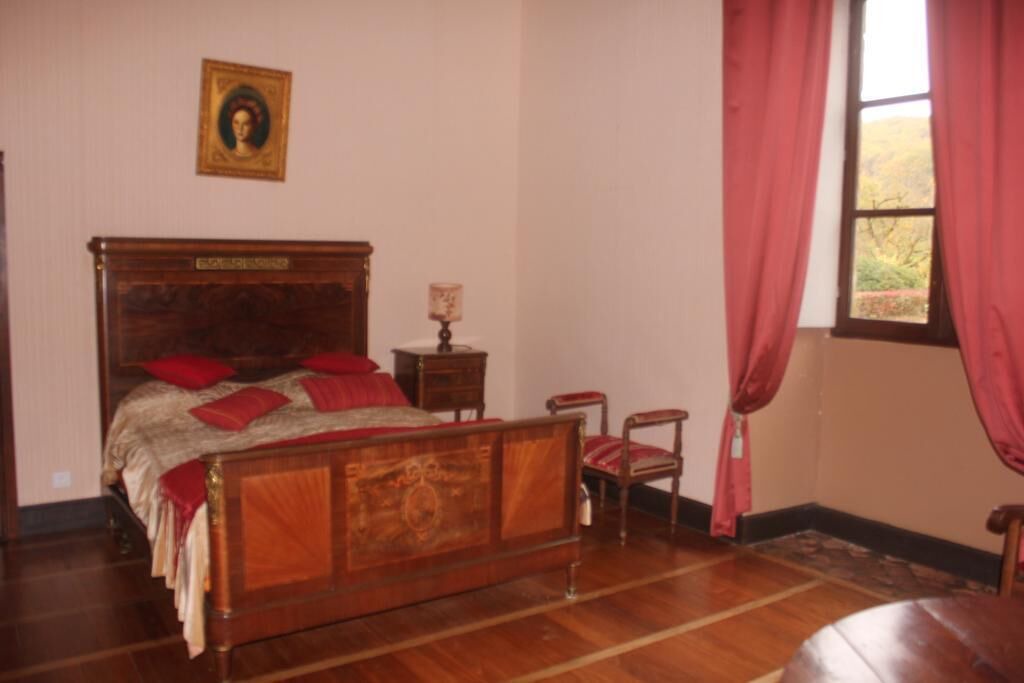 Photo of Bedroom in Saint-Medard-de-Presque