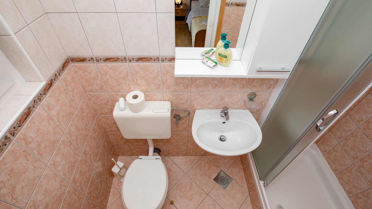 Photo of Bathroom in Palit