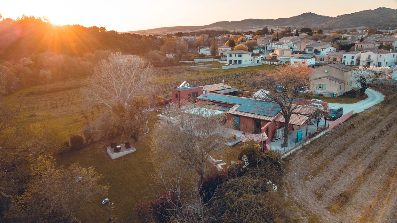 Photo of Outdoor in Tavel