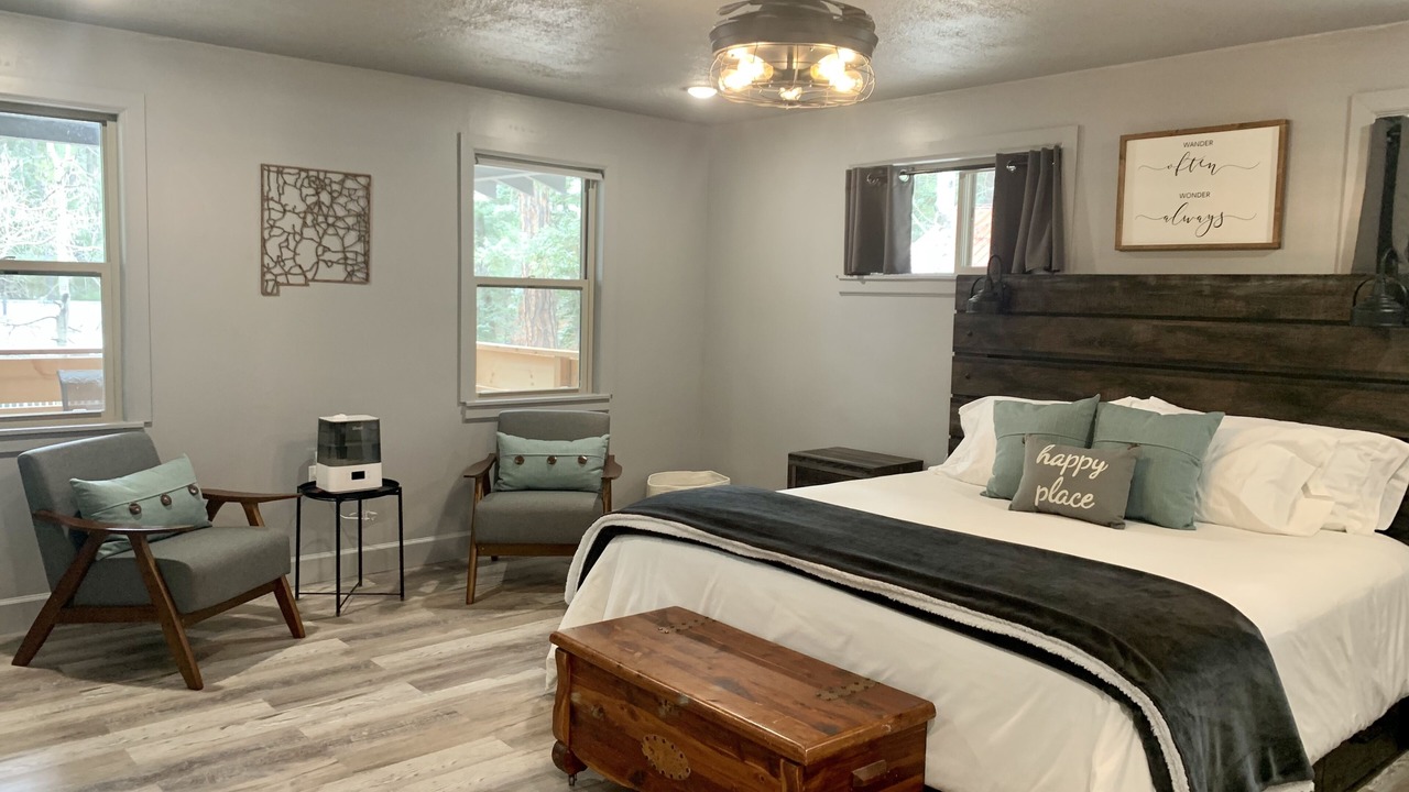 Photo of Bedroom in Cloudcroft