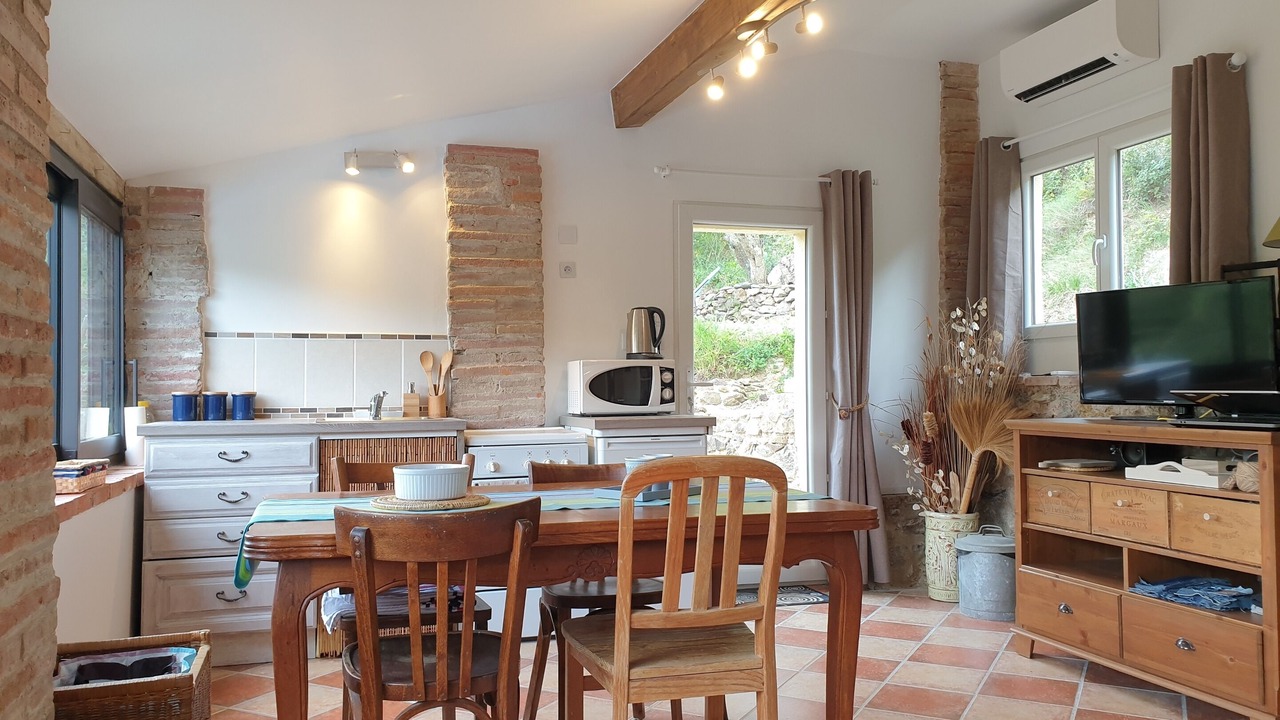 Photo of Kitchen in Reynes