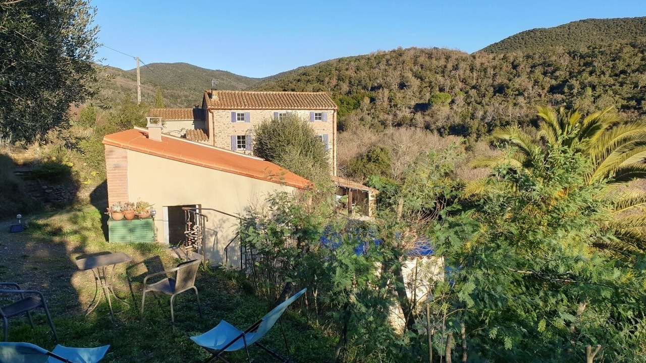 Photo of Outdoor in Reynes