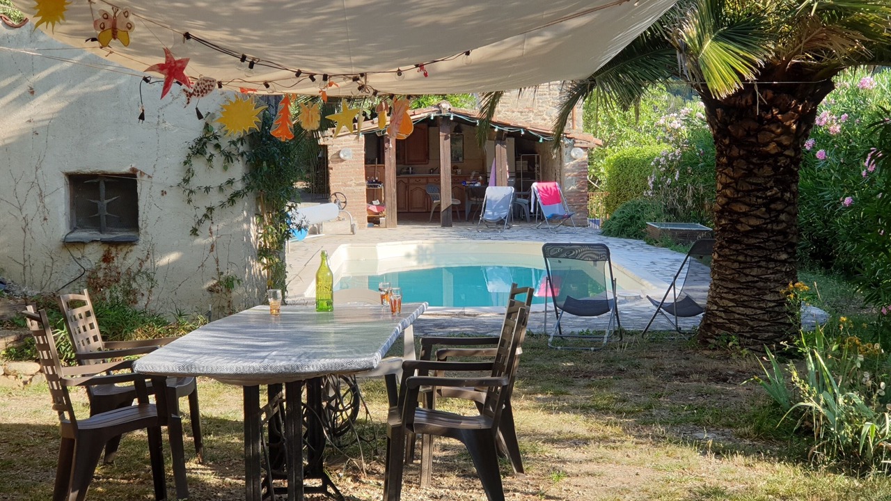 Photo of Outdoor in Reynes