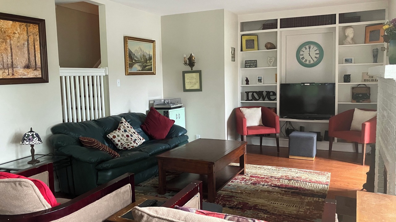 Photo of Livingroom in Elkhorn