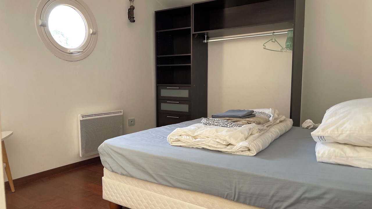 Photo of Bedroom in Porquerolles