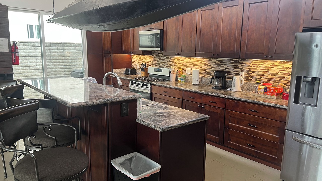 Photo of Kitchen in Huntington Harbour