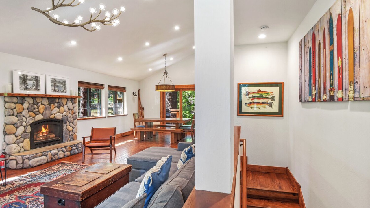 Photo of Livingroom in Brockway