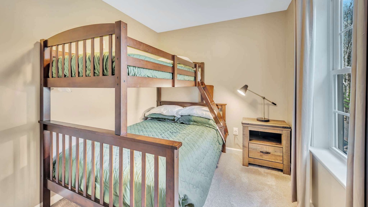 Photo of Bedroom in Rowland