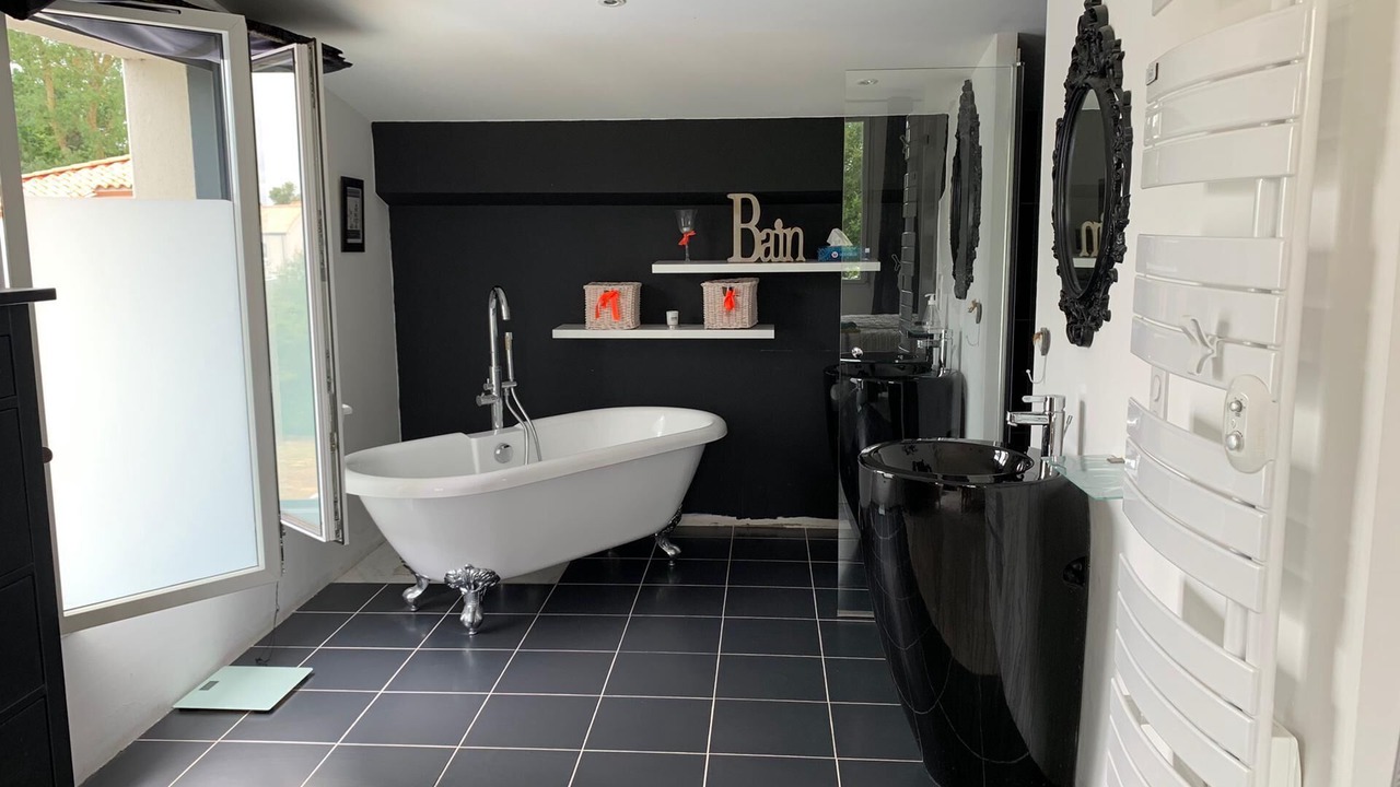 Photo of Bathroom in Saint-Gilles-Croix-de-Vie