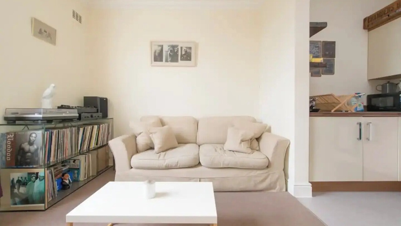 Photo of Livingroom in Dalston