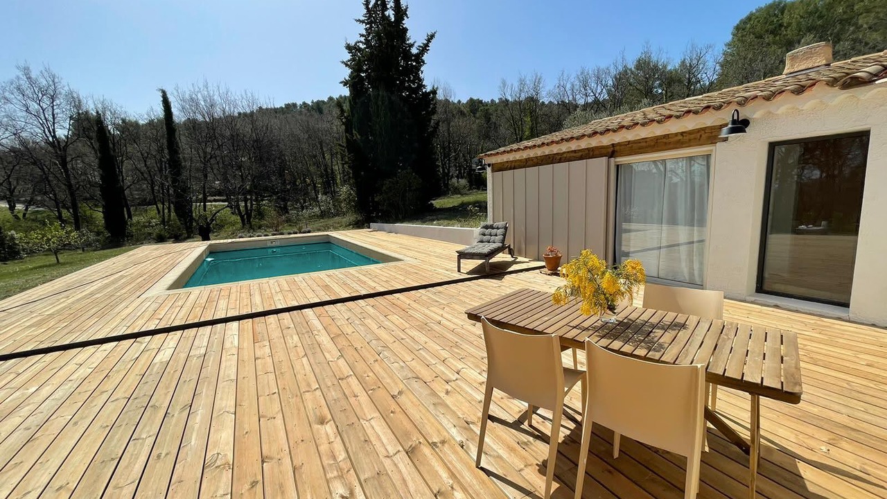 Photo of Outdoor in Le Puy-Sainte-Reparade