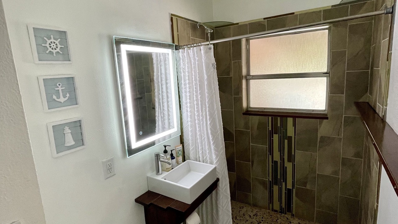 Photo of Bathroom in Shady Banks
