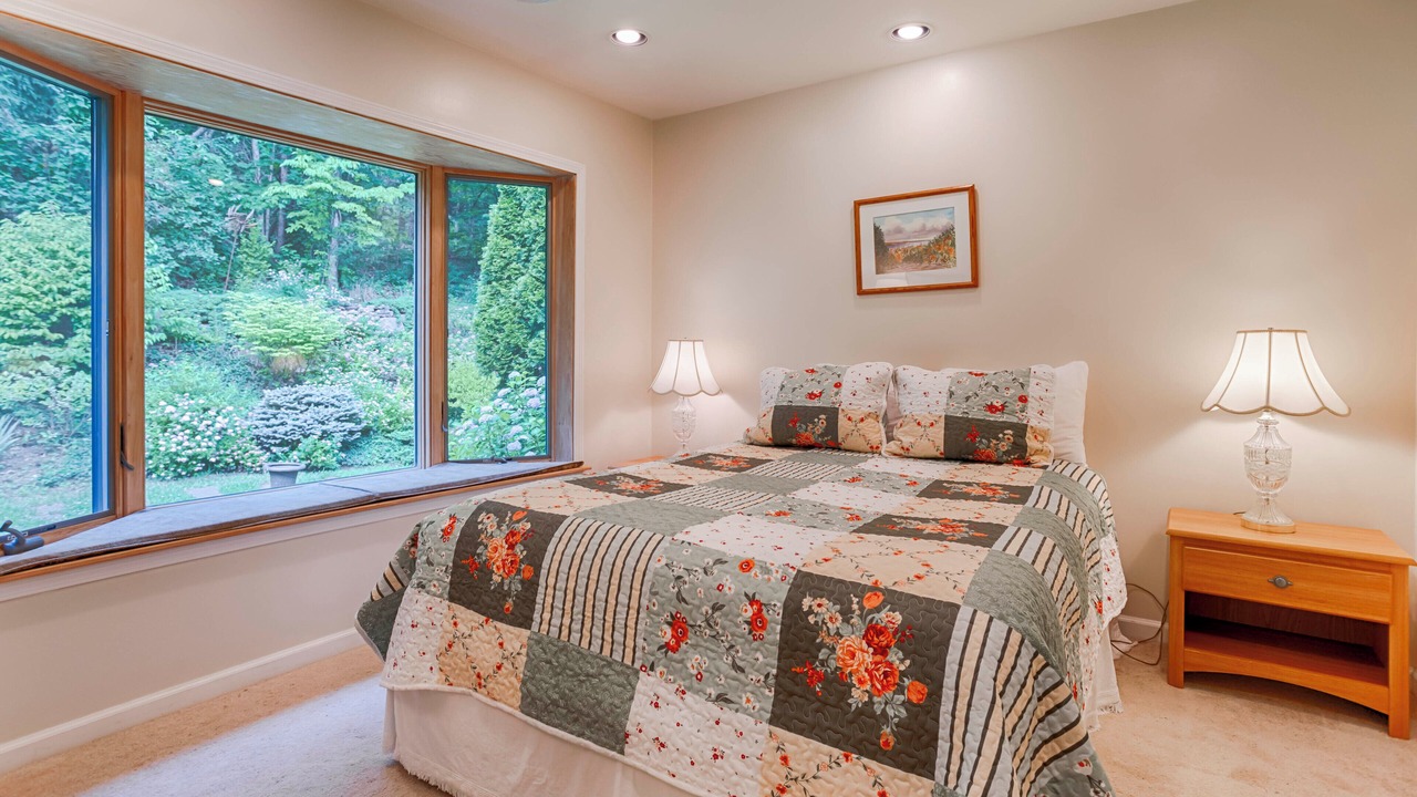 Photo of Bedroom in Valois