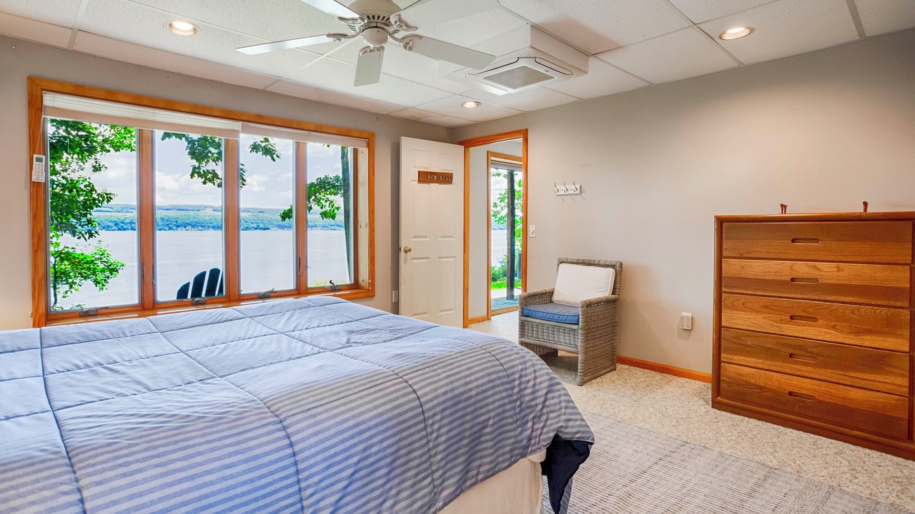 Photo of Bedroom in Valois