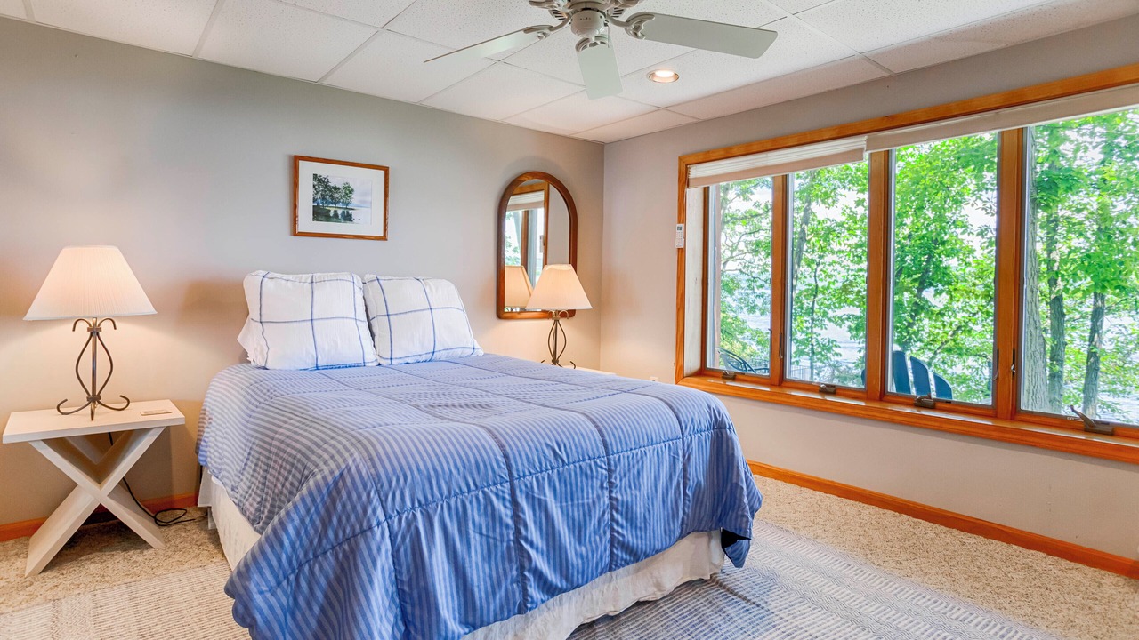 Photo of Bedroom in Valois
