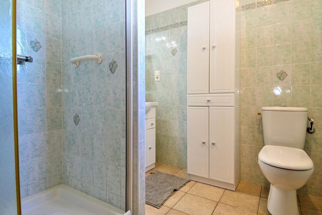 Photo of Bathroom in Saint-Laurent-La-Vernede