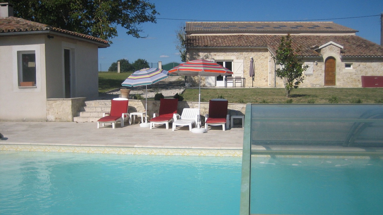 Photo of Outdoor in Poupas