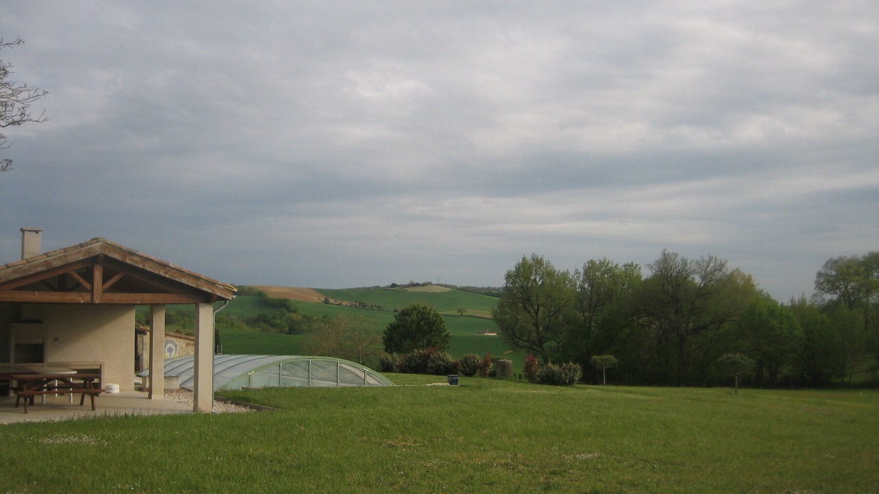 Photo of Outdoor in Poupas