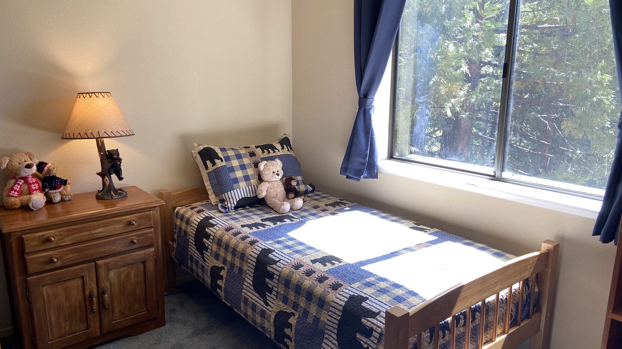 Photo of Bedroom in Cold Springs