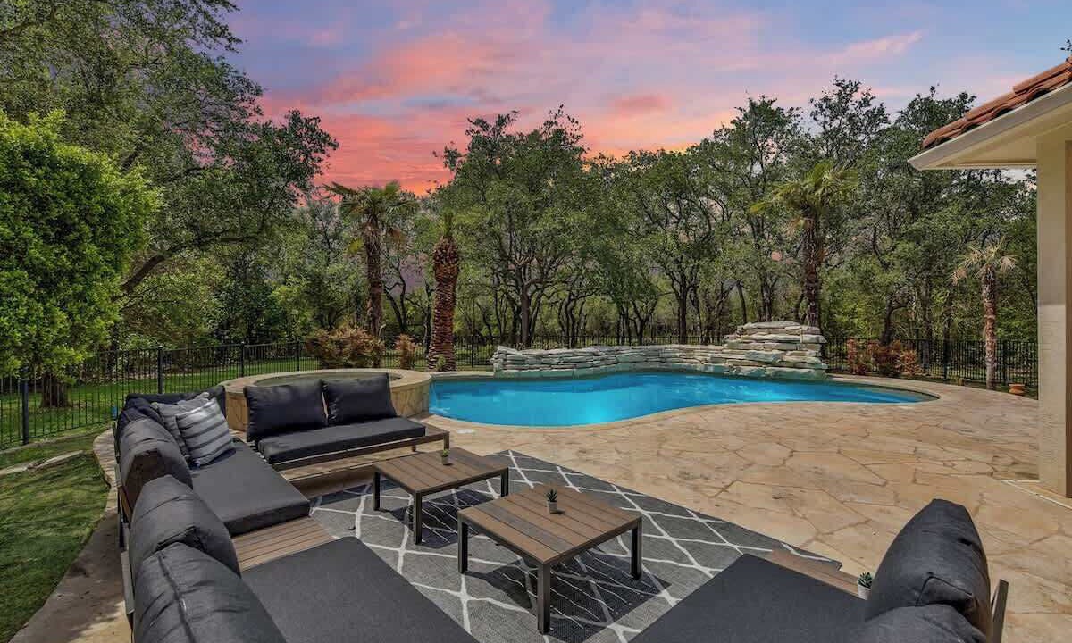 Photo of Outdoor in Hudson Bend
