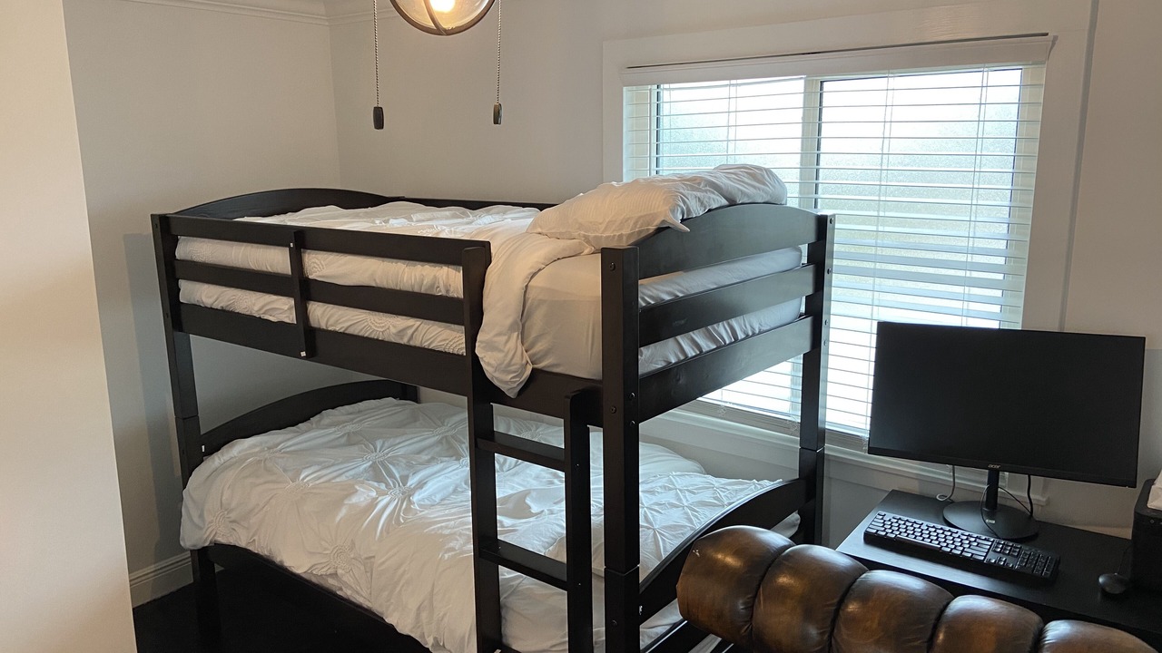 Photo of Bedroom in Golden Beach Estates