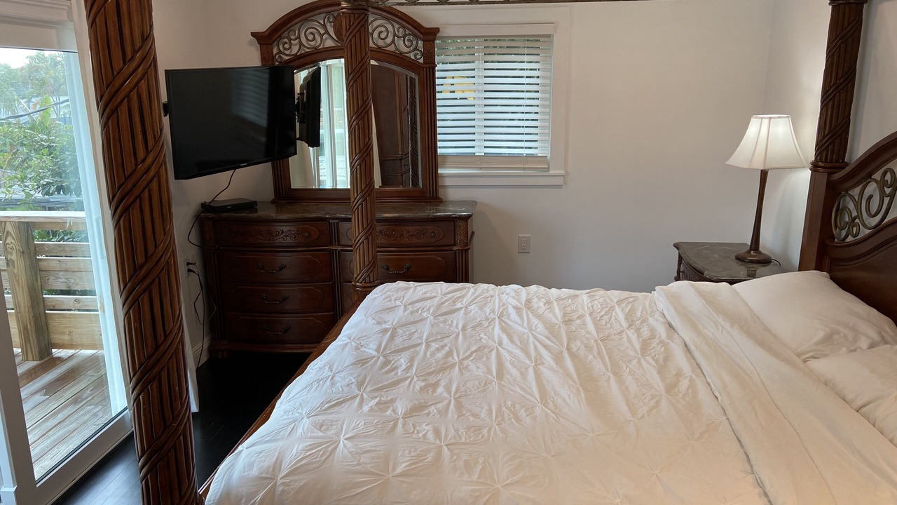 Photo of Bedroom in Golden Beach Estates