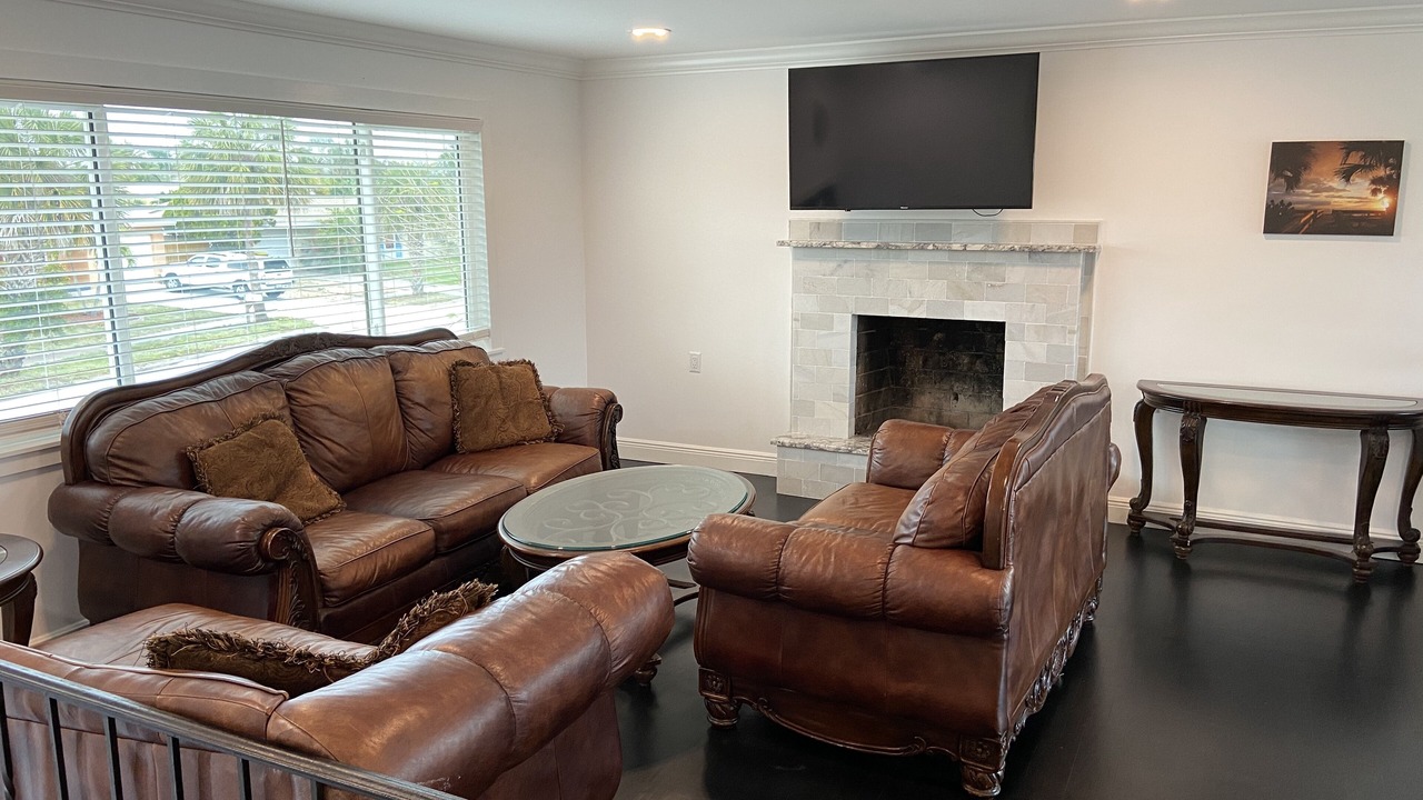 Photo of Livingroom in Golden Beach Estates