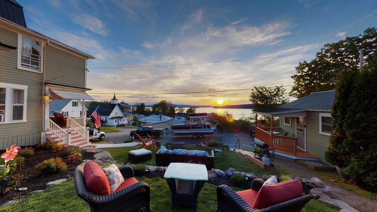 Photo of Patio Balcony in Weirs Beach