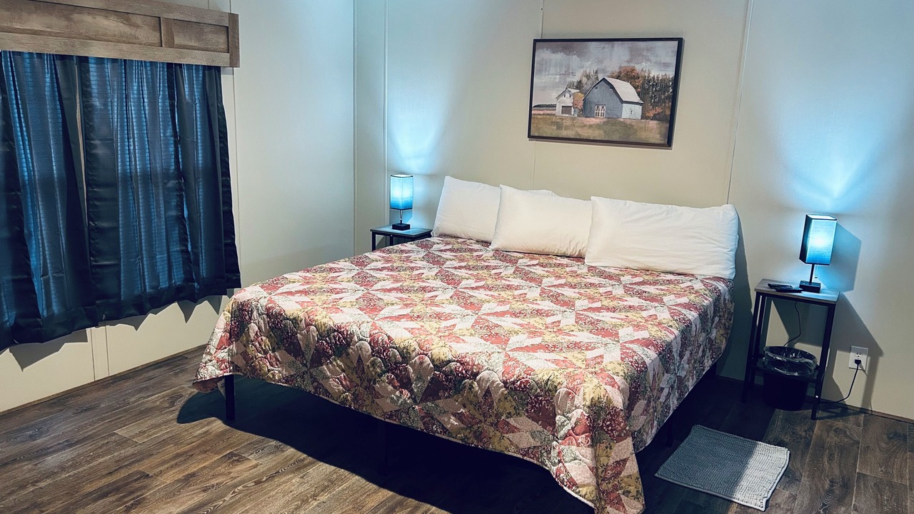 Photo of Bedroom in Richland Springs