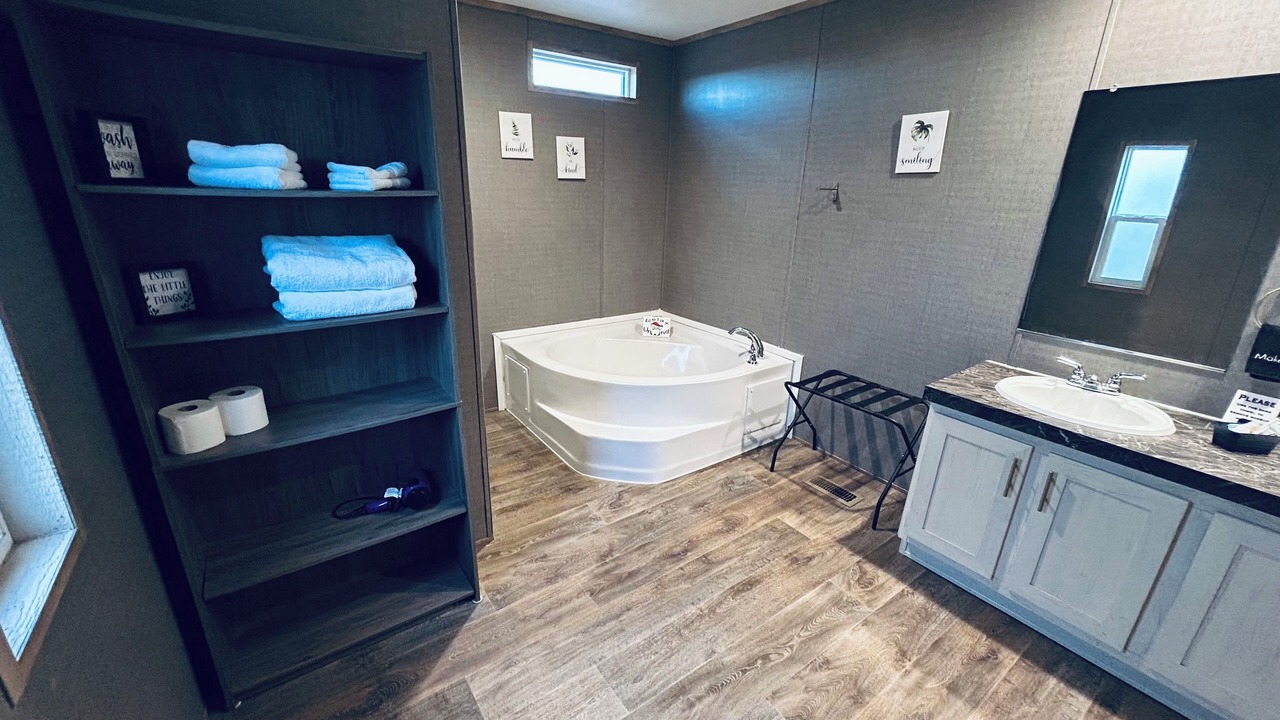 Photo of Bathroom in Richland Springs