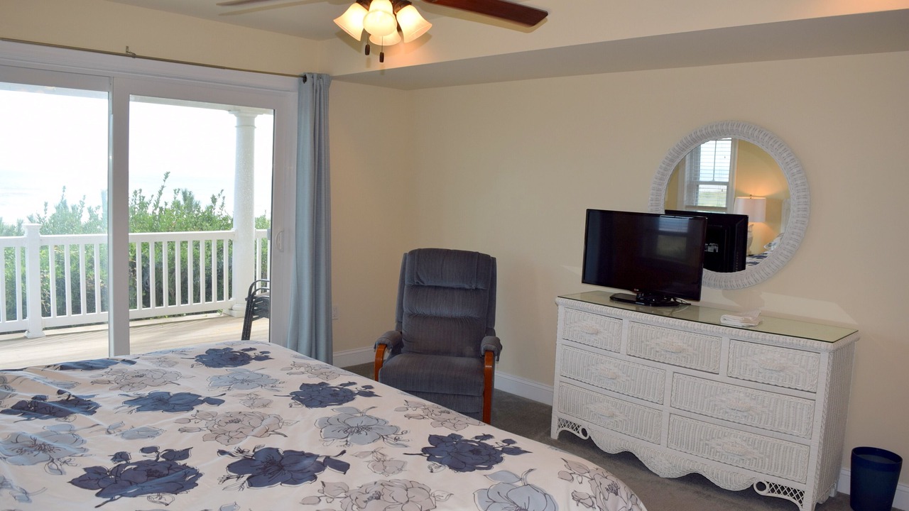 Photo of Bedroom in Townsend's Inlet