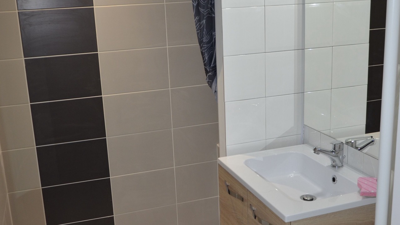 Photo of Bathroom in Saint-Coulomb