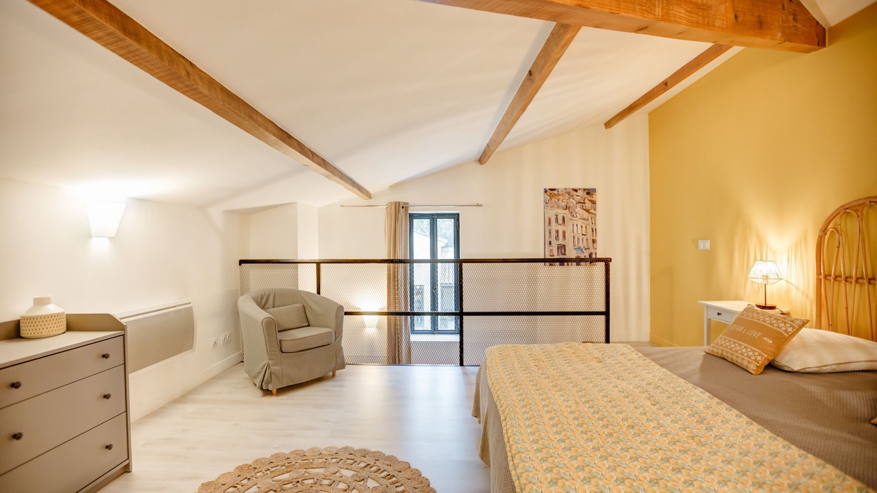 Photo of Bedroom in Pont-Saint-Esprit