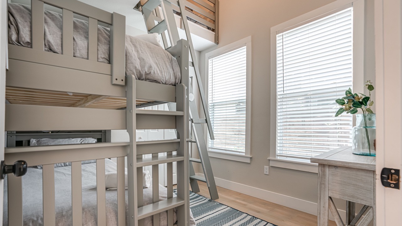 Photo of Bedroom in Tobin Hill