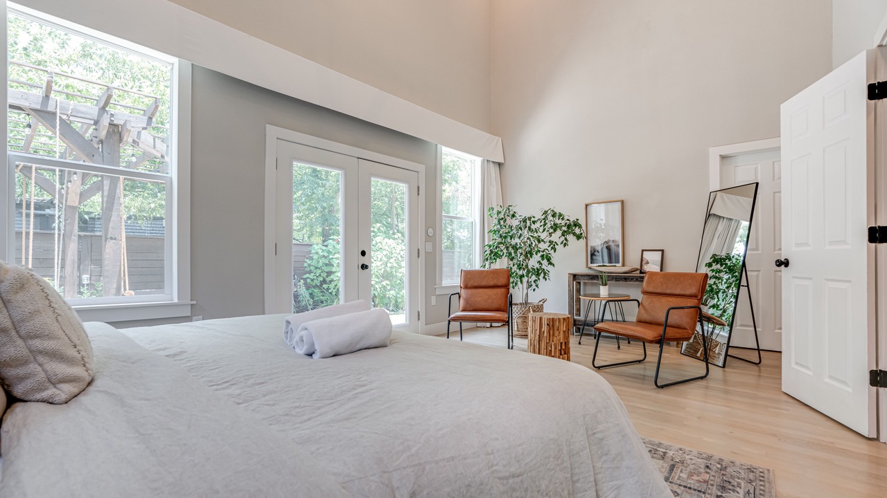 Photo of Bedroom in Tobin Hill