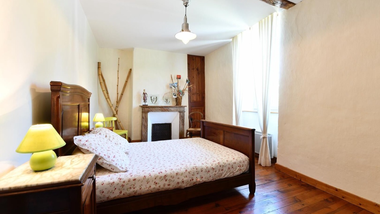 Photo of Bedroom in Asson