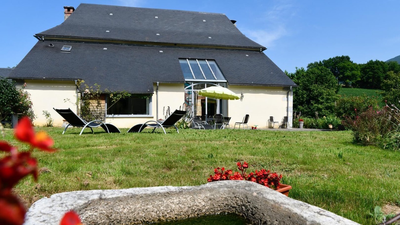 Photo of Outdoor in Asson