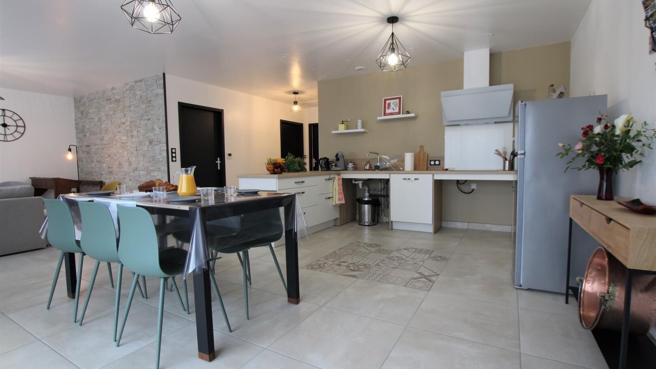 Photo of Others in Juxue