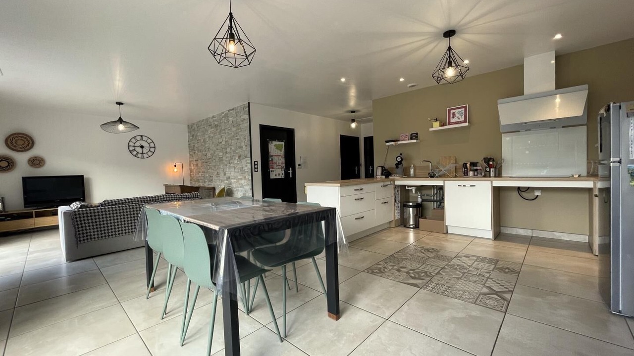 Photo of Others in Juxue