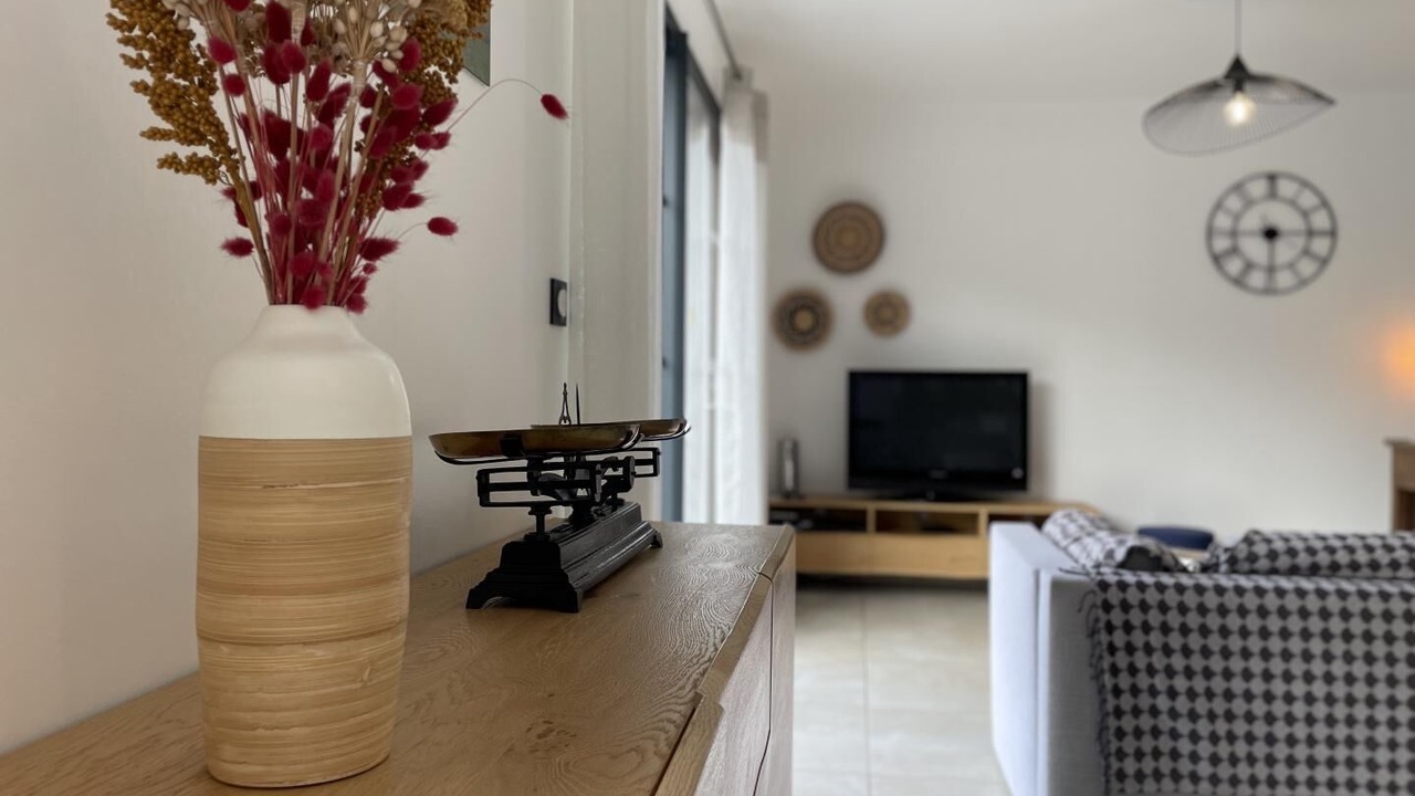 Photo of Others in Juxue