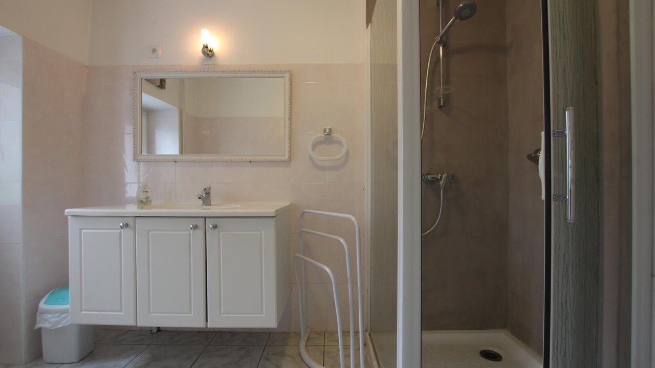 Photo of Bathroom in Beyrie-sur-Joyeuse