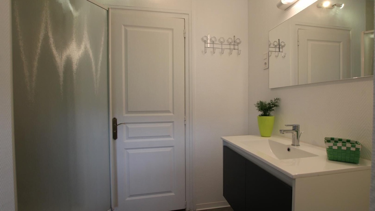 Photo of Bathroom in Beyrie-sur-Joyeuse