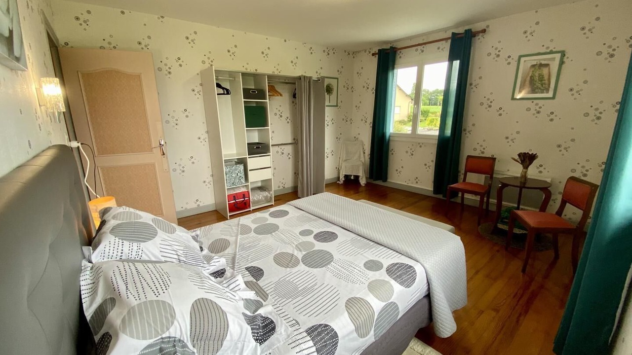 Photo of Bedroom in Asson