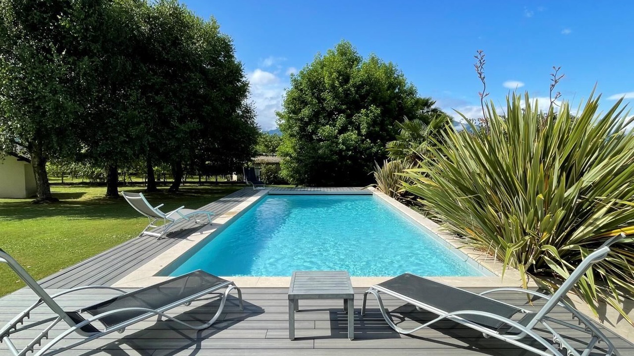 Photo of Outdoor in Asson