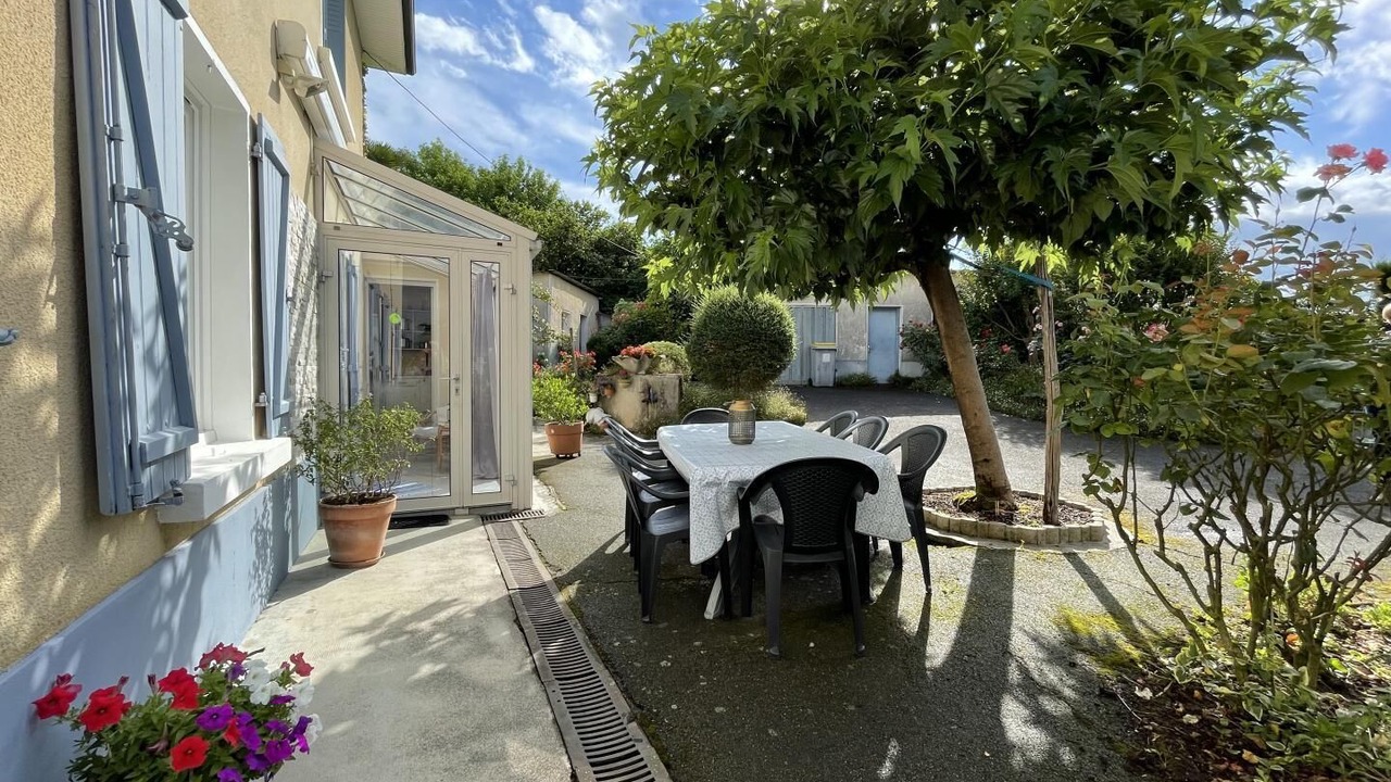 Photo of Outdoor in Asson