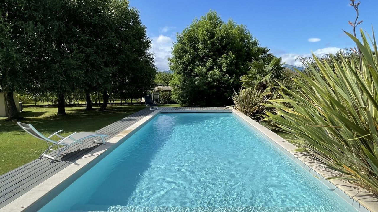 Photo of Outdoor in Asson