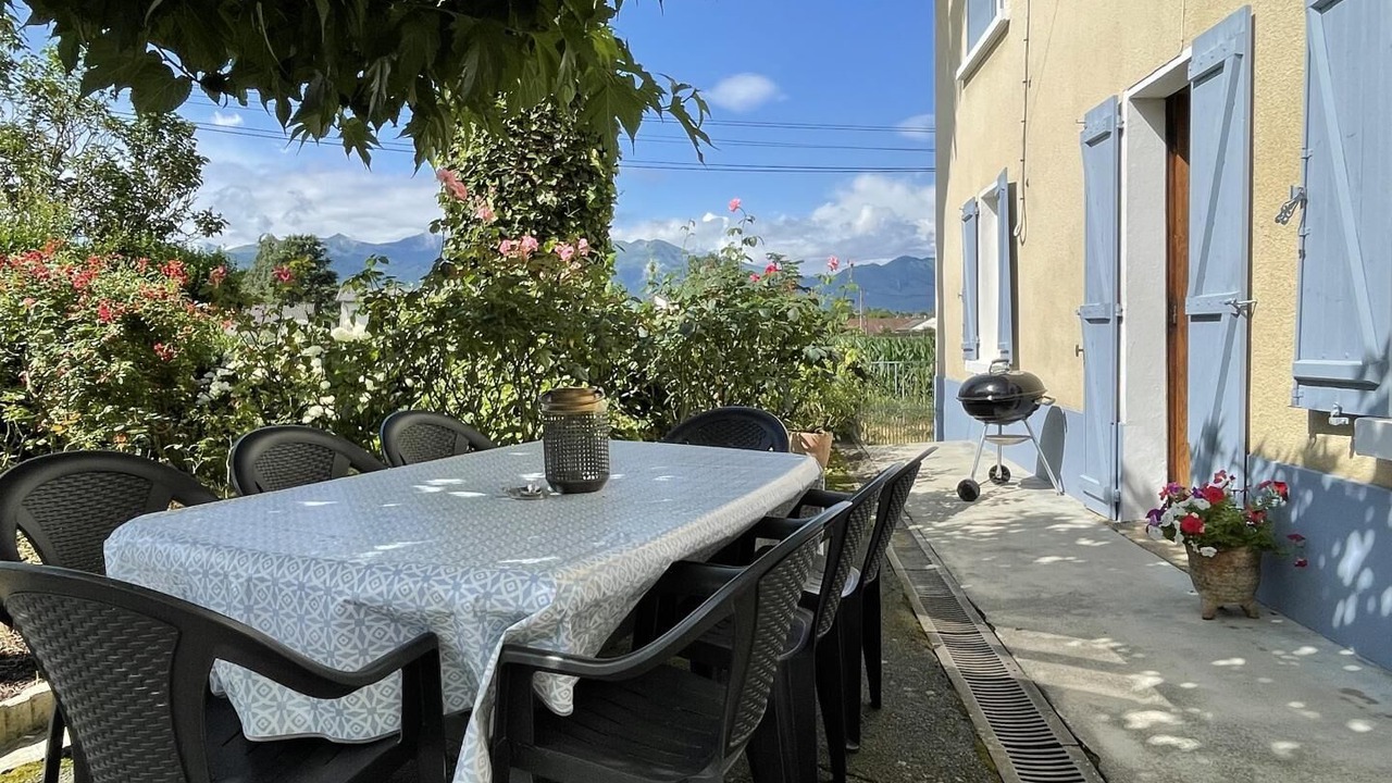 Photo of Outdoor in Asson