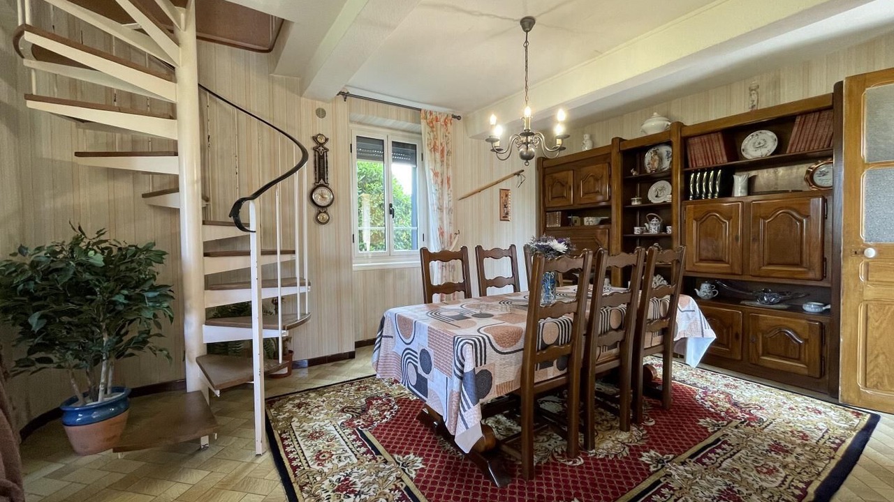 Photo of Others in Asson