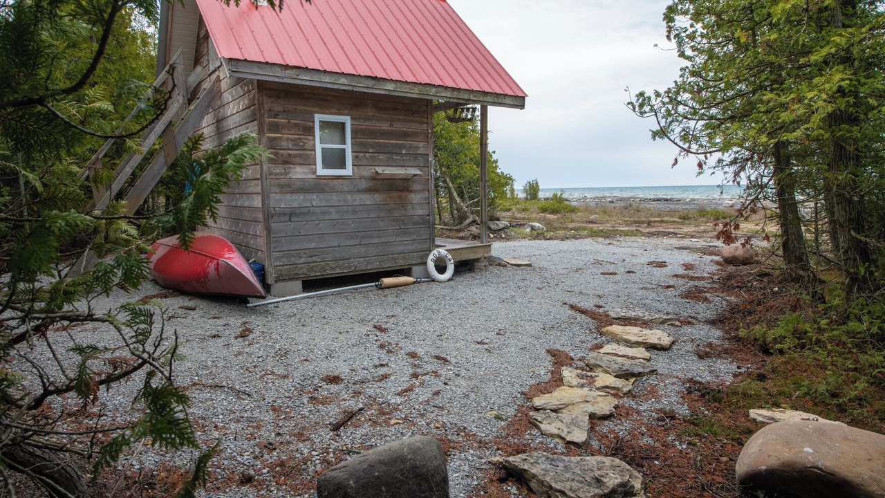 Photo of Outdoor in Silver Water